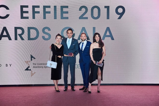 Đại diện của Nestle và Ogilvy tại lễ trao giải APAC Effie Awards 2019 (Nguồn: Zing.vn)