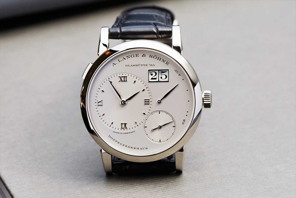 A. Lange & Sohne Lange nằm trong bảng xếp hạng thương hiệu đồng hồ Thế giới