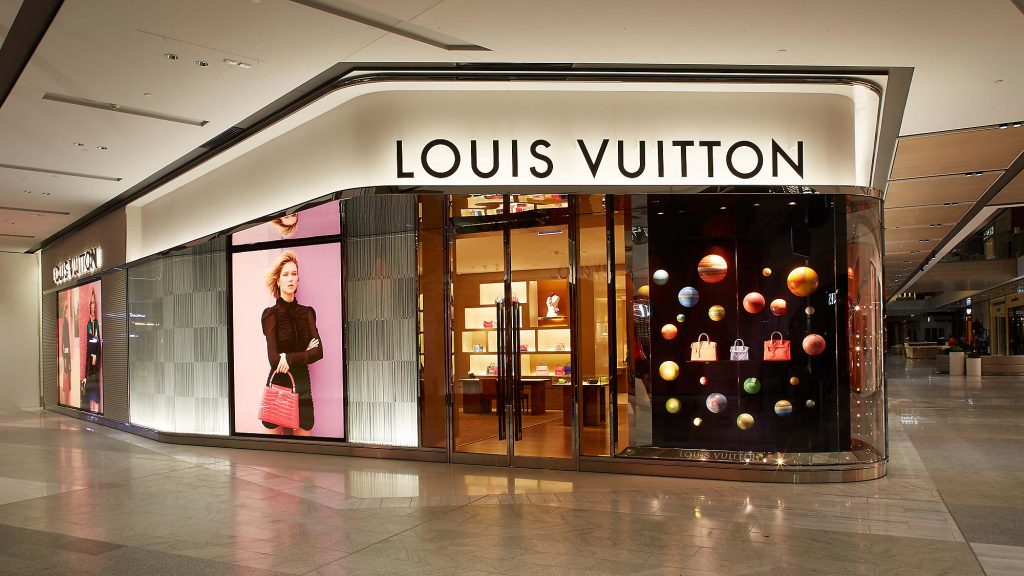 Thương hiệu Louis Vuitton - nhãn hiệu thời trang xa xỉ của Pháp